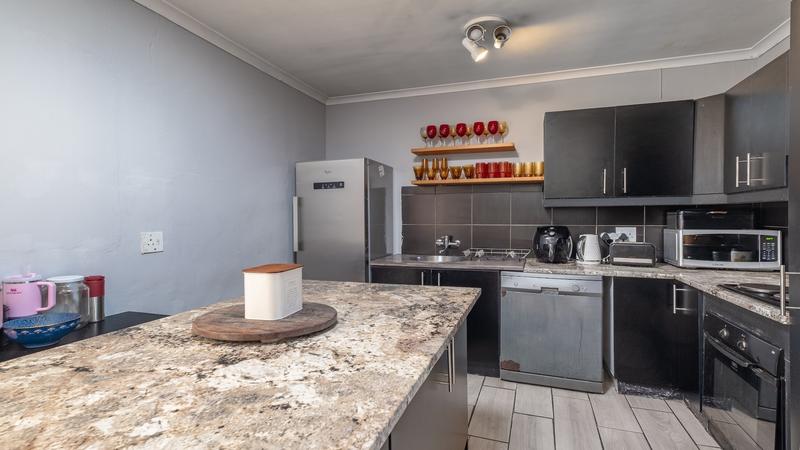 4 Bedroom Property for Sale in Glenwood Western Cape